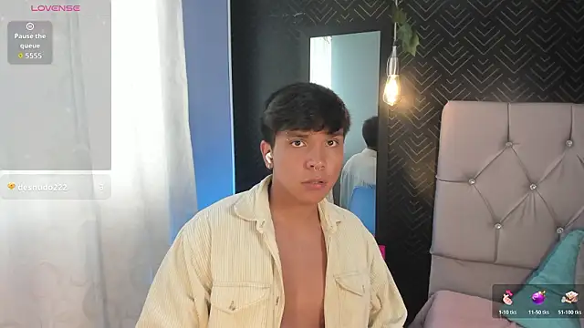 Thiago_Kozak Pertunjukan Webcam