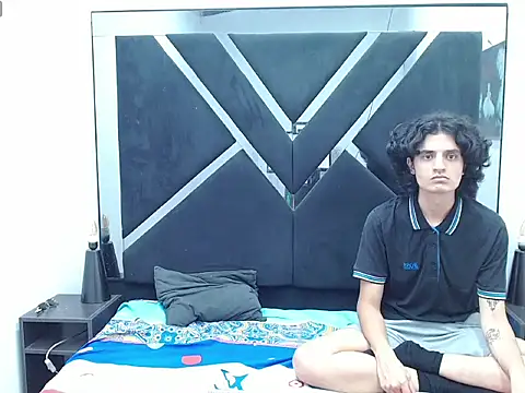 Fleeting_Love webcam show