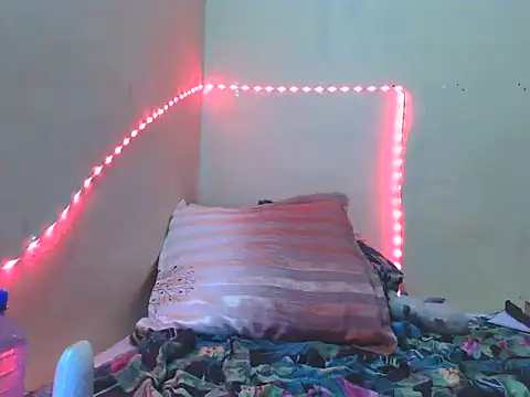 ZARIA-VIXENのライブXXXチャット