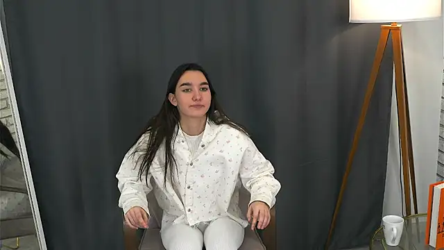 HermilaClap Webcam show