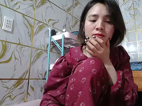 عرض كام Lyzizi_lovely09