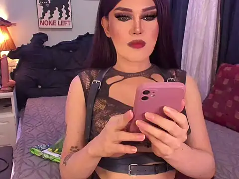 WILDDENNY1n Live XXX chat