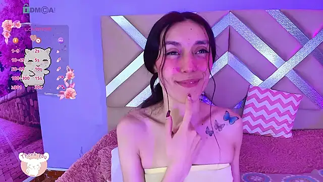 Онлайн чат XXX Laia_Price_