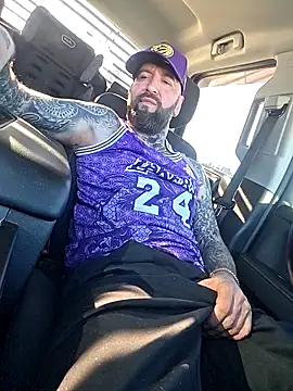 Beardedtattood Chat XXX live