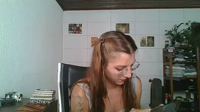 SweetyBabyDemon's Webcam Show