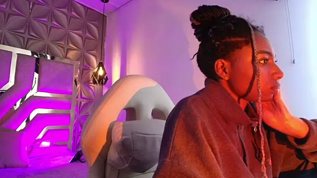 Queen_perla_ – Live XXX-chat