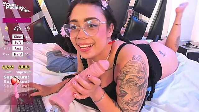 antonelllepiercee's Live XXX Chat