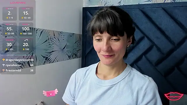 Valery_More__'s Live XXX Chat