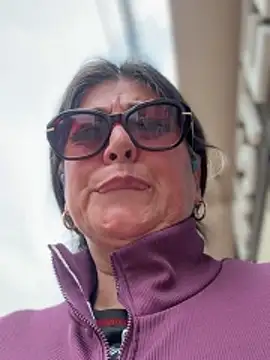 Chat XXX ao vivo de emma_tour