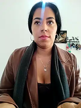 Chat XXX en directo de Luianna