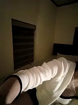 Jun-Mzzz – Live XXX-chat