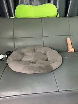 Chat +18 de Ly_Chuppy ao vivo