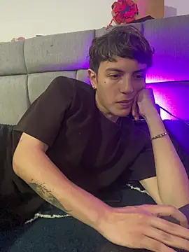 NaytonFreeman: онлайн-секс-чат