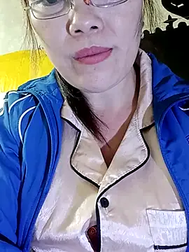 Sana-vn Adlı Modelin Canlı XXX Sohbeti