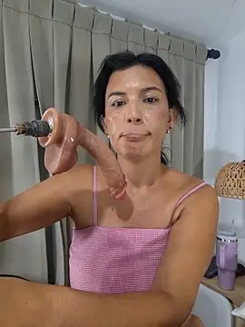 Angel_Perv 即時 XXX 聊天