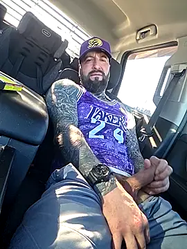 Онлайн чат XXX Beardedtattood