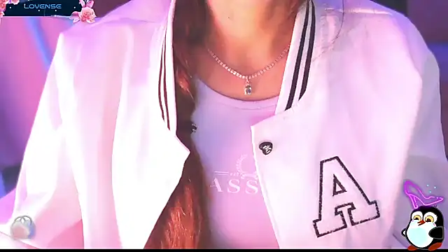 Amaeira_ লাইভ XXX চ্যাট