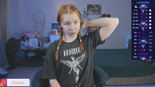 دردشة CallMeEffy1 الجنسية المباشرة