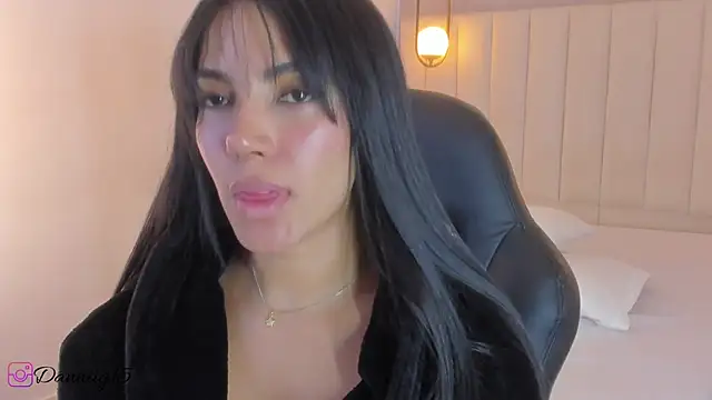 XXX chat uživo modela kosmic_Angel