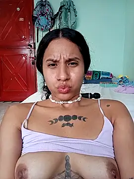 XXX chat uživo modela Karii-R