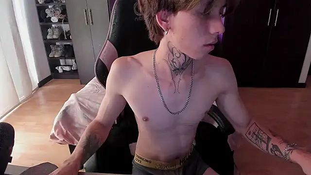 Chat +18 de xIce_Boy ao vivo