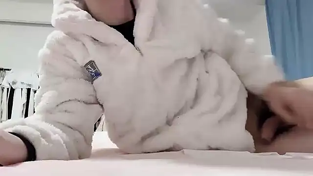 xiaojie2563's Live XXX Chat