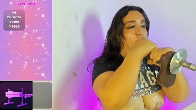 Alanna-sloppy's Live XXX Chat