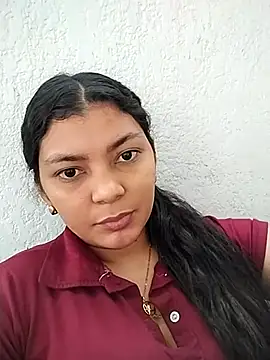 MyaShy লাইভ XXX চ্যাট