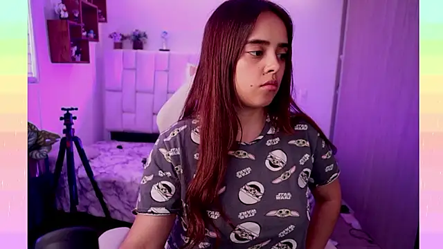 دردشة JennieBaee الجنسية المباشرة