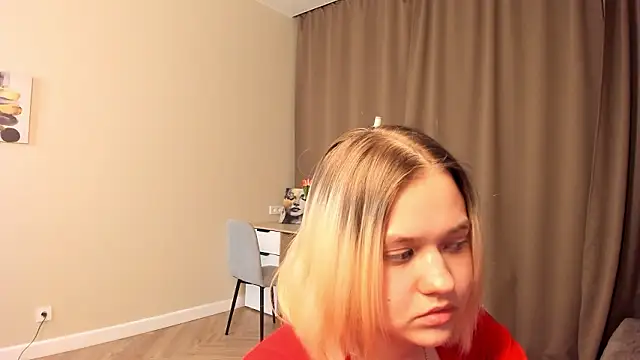 Chat +18 de KeenaFigg ao vivo