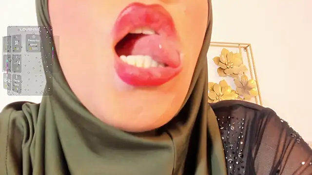 XXX chat uživo modela hanajameela