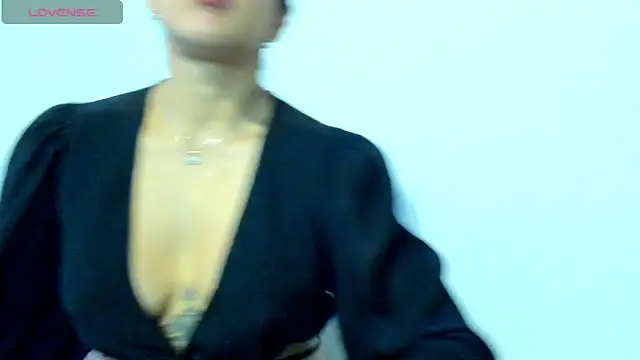 Bessie32 লাইভ XXX চ্যাট