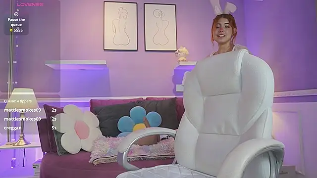 DahliaGrey: онлайн-секс-чат