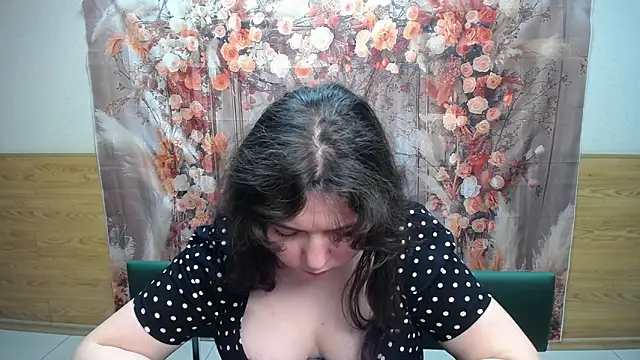 NeonilaLisova's Live XXX Chat