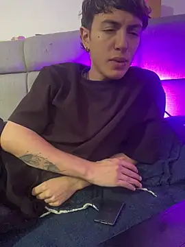 NaytonFreeman: απευθείας συνομιλία ΧΧΧ