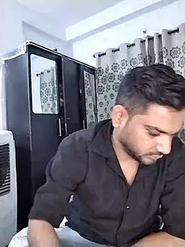 XXX chat uživo modela avi007p