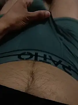 Hornyucum4me 现场XXX聊天