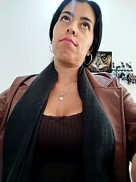 Онлайн чат XXX Luianna