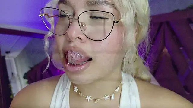 Haelycute Adlı Modelin Canlı XXX Sohbeti