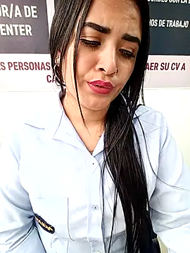 Chat +18 de MAYE__13 ao vivo