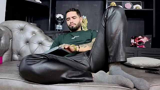 matteosantos élő XXX-chatje