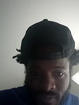 Kaalum561: διαδικτυακό σόου στην κάμερα