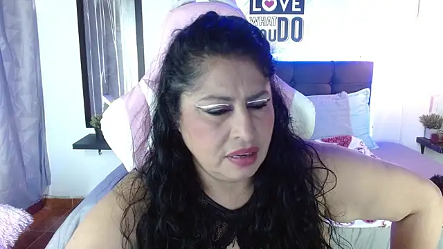 Chat +18 de Keyla01_ ao vivo