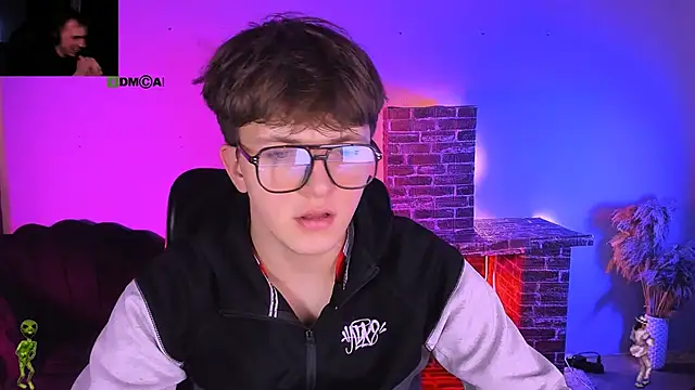 Chatroom XXX en direct de travis_wolf_