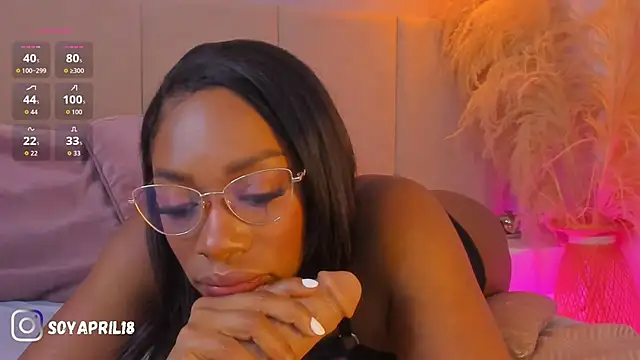 Chatroom XXX en direct de aprilebony_