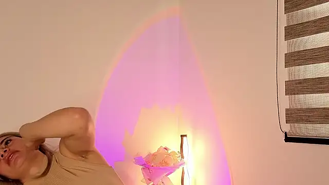 Chat +18 de AtheneaRossi ao vivo