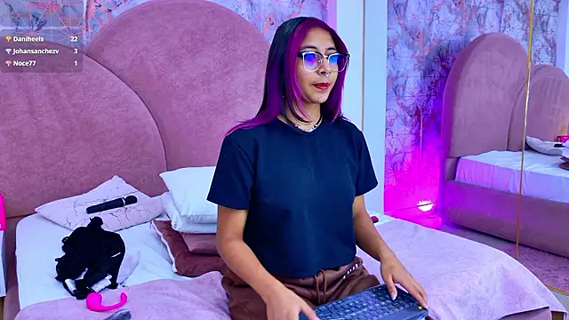 Chat XXX Live RavenGloomy