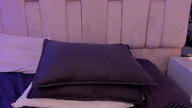 Show de ElaRabbit na webcam