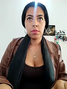 Luianna Live XXX-chat