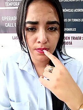 MAYE__13: онлайн-секс-чат